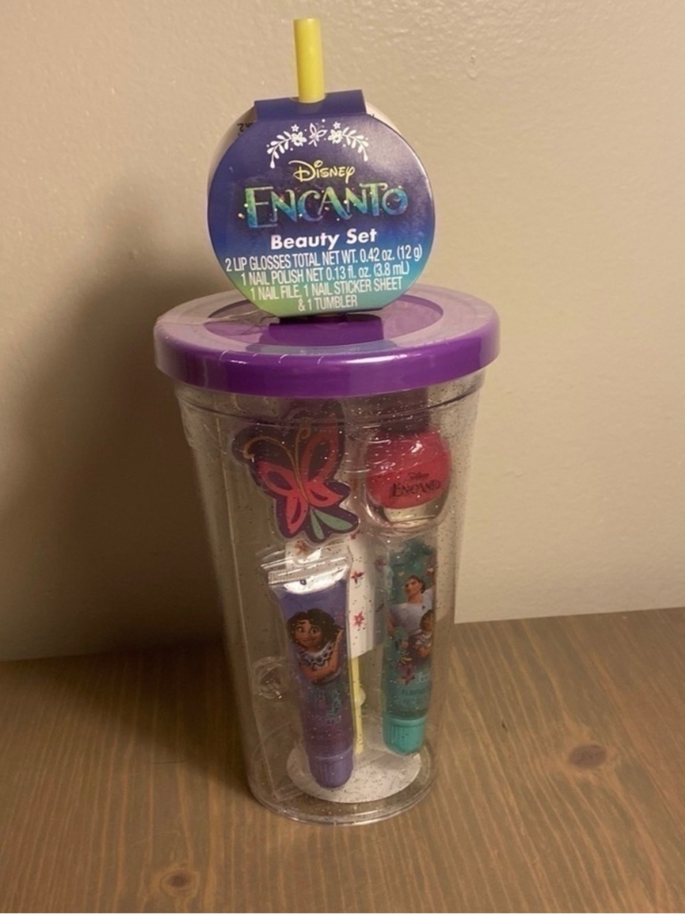 Disney Encanto Kids Beauty Set & Reusable Tumbler Cup Lip Gloss NWT